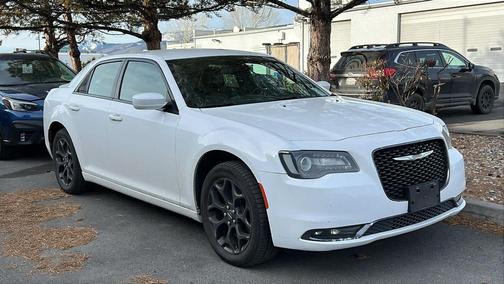 2019 Chrysler 300 S