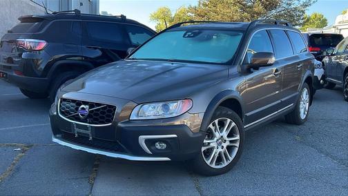 2016 Volvo XC70 T5 Platinum