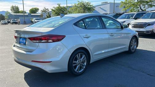 Mineral Beige 2017 Hyundai ELANTRA SE