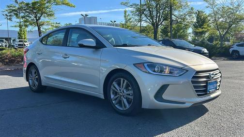 Mineral Beige 2017 Hyundai ELANTRA SE