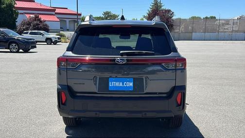 Magnetite Gray Metallic/Crystal Black Silica 2026 Subaru Outback Touring XT
