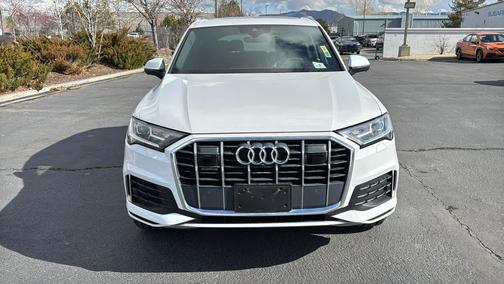 2020 Audi Q7 45 Premium Plus