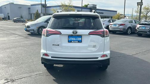 Super White 2016 Toyota RAV4 LE
