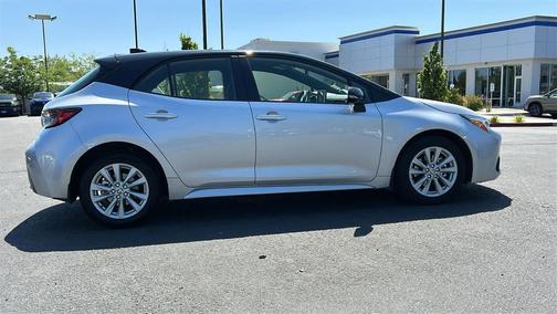 Classic Silver Metallic/Midnight Black Metallic 2025 Toyota Corolla SE