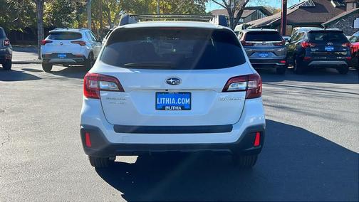 2018 Subaru Outback 2.5i