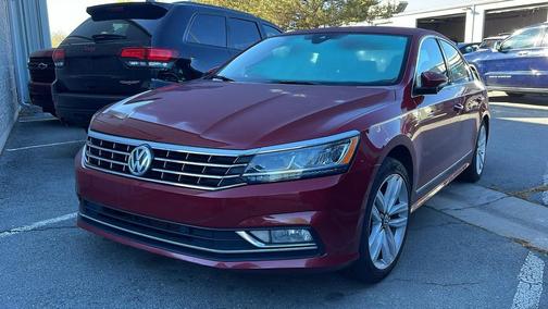 2017 Volkswagen Passat 1.8T SEL Premium
