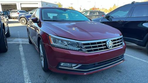 2017 Volkswagen Passat 1.8T SEL Premium