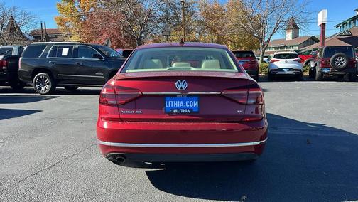 2017 Volkswagen Passat 1.8T SEL Premium