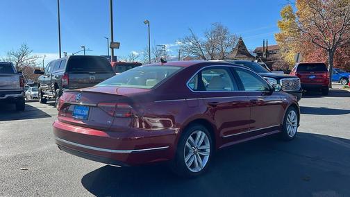 2017 Volkswagen Passat 1.8T SEL Premium