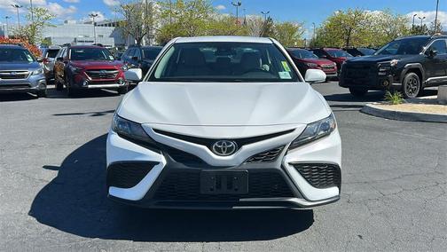 Super White 2021 Toyota Camry SE