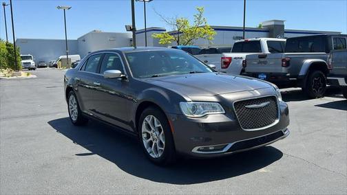 2016 Chrysler 300C Platinum