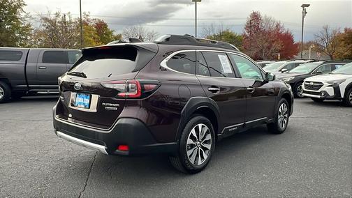 2023 Subaru Outback Touring