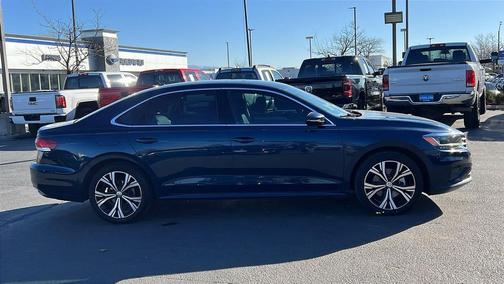 2021 Volkswagen Passat 2.0T SE