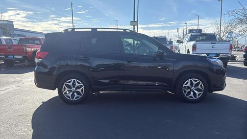 2024 Subaru Forester Premium