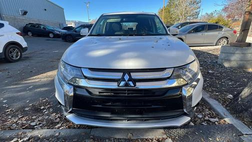 2018 Mitsubishi Outlander SE