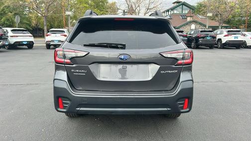 2021 Subaru Outback Base