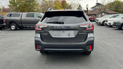 2021 Subaru Outback Base