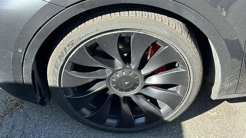 Midnight Silver Metallic 2022 Tesla Model Y Performance Dual Motor All-Wheel Drive