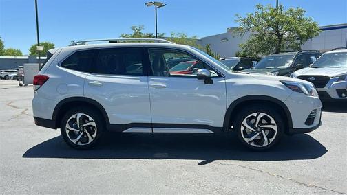 Crystal White Pearl 2023 Subaru Forester Touring