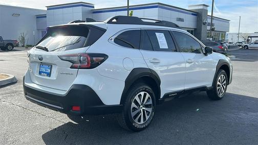 Crystal White Pearl 2024 Subaru Outback Base