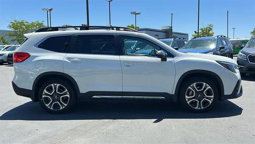 Crystal White Pearl 2023 Subaru Ascent Limited 7-Passenger