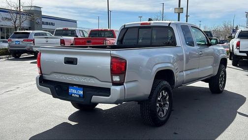 2022 Toyota Tacoma SR