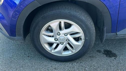 2023 Hyundai VENUE SE