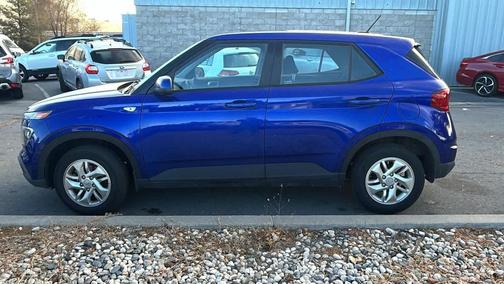 2023 Hyundai VENUE SE