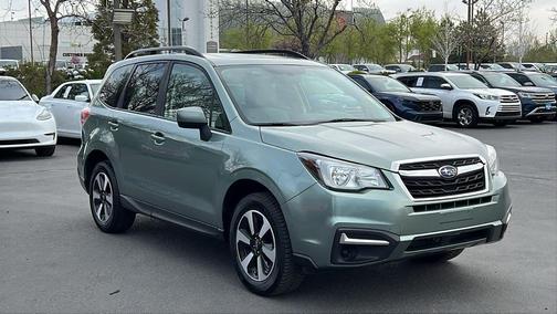 Jasmine Green Metallic 2018 Subaru Forester 2.5i Premium