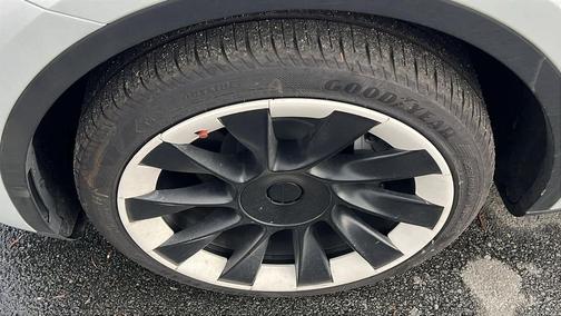 2023 Tesla Model Y AWD