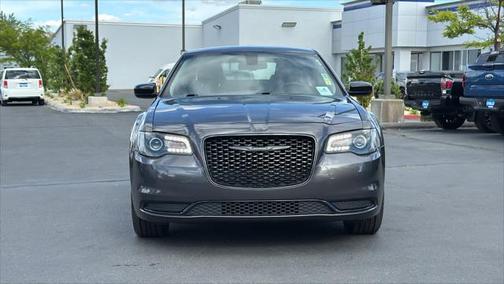 2020 Chrysler 300 Touring