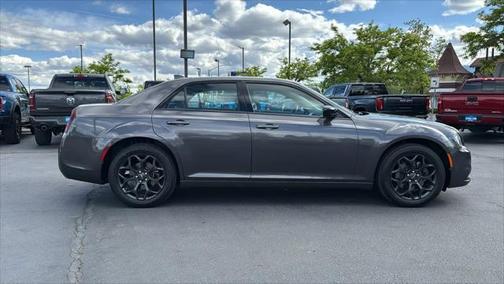 2020 Chrysler 300 Touring