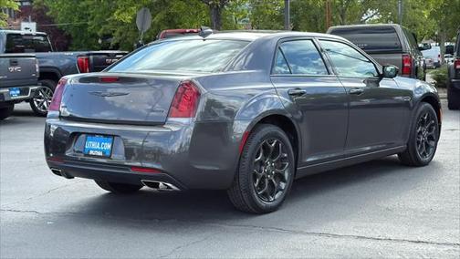2020 Chrysler 300 Touring