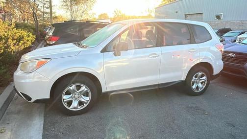 2014 Subaru Forester 2.5i