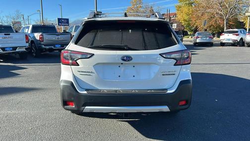 2024 Subaru Outback Touring XT