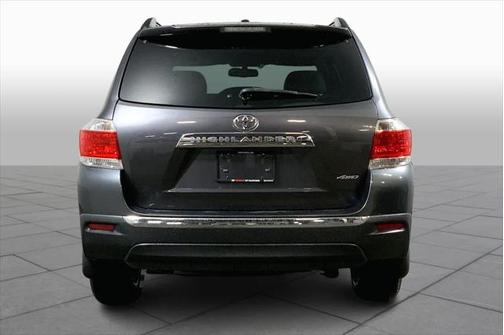 2012 Toyota Highlander SE