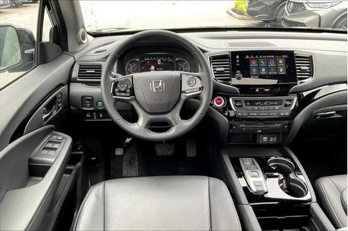 2022 Honda Pilot Touring 8-Passenger