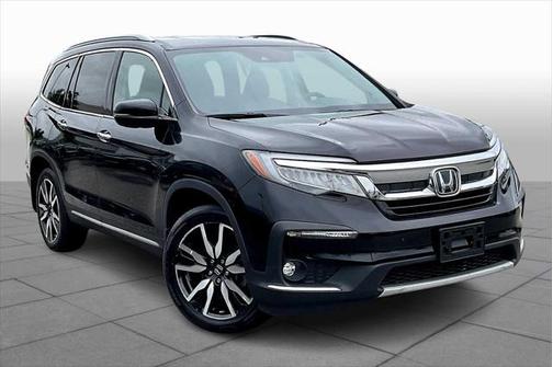 2022 Honda Pilot Touring 8-Passenger