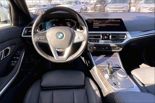 2021 BMW 330 xDrive