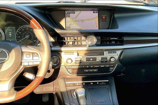 2016 Lexus ES 350 Base