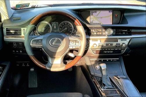 2016 Lexus ES 350 Base