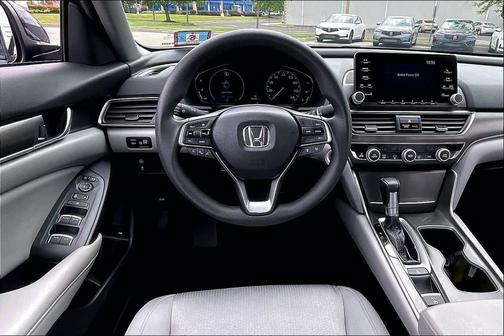 Obsidian Blue Pearl 2018 Honda Accord LX