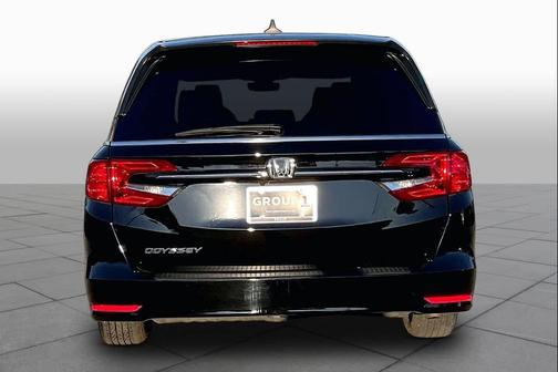Crystal Black Pearl 2023 Honda Odyssey EX-L