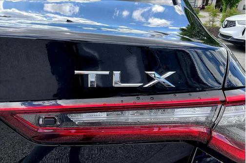 2025 Acura TLX Technology