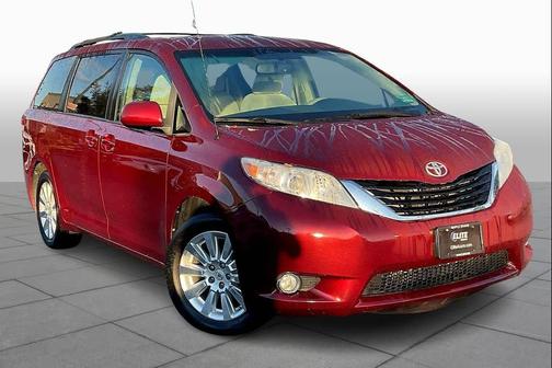 2014 Toyota Sienna LE