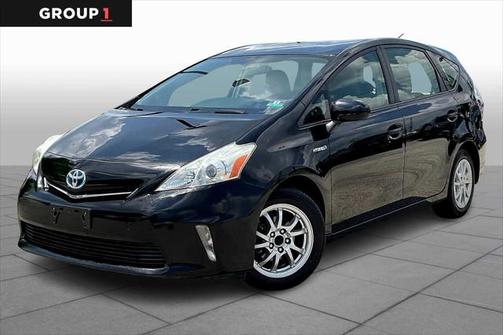 2012 Toyota Prius v Five