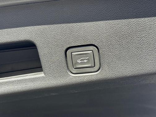 Sterling Metallic 2025 GMC Acadia Elevation