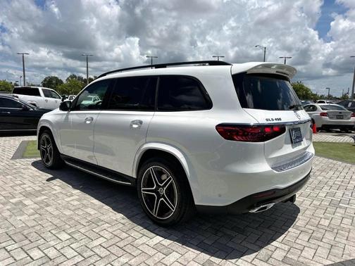 2025 Mercedes-Benz GLS 450 4MATIC