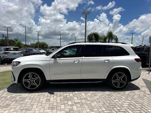 2025 Mercedes-Benz GLS 450 4MATIC
