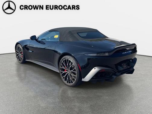 2023 Aston Martin Vantage Base